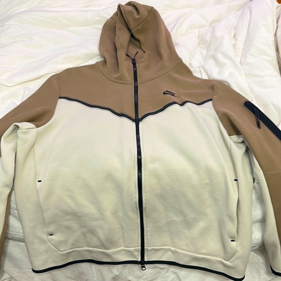 nike tech beach grain